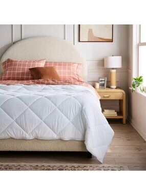 Threshold Cool Touch Queen Size Down Alternative Duvet White Insert 90" x 94"